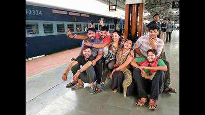 The new social meetup: Mumbaikars go 'blind travelling' with strangers