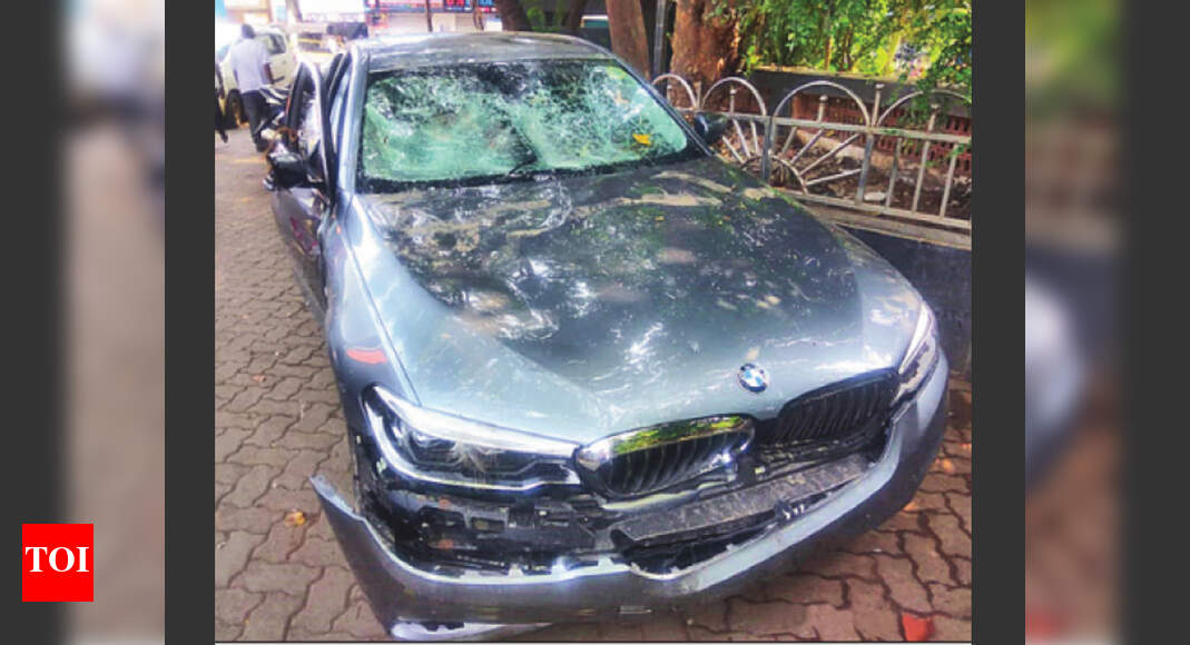 Mumbai: 'Drunk' driver rams car into bike, 2 hurt | Mumbai News - Times ...