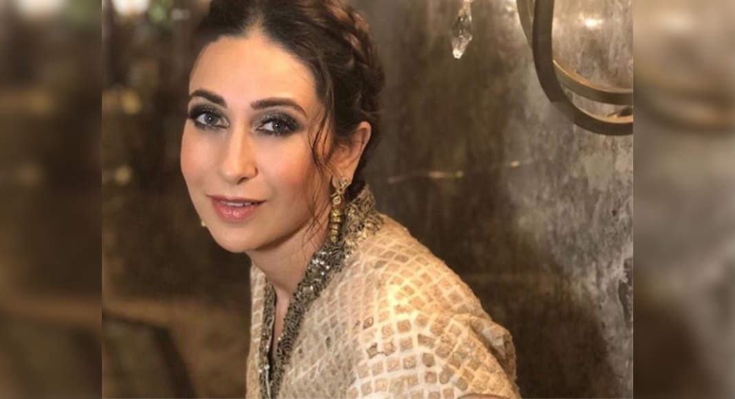 Karisma Kapoor's kurta is perfect for an unconventional festive look ...