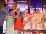 Pravin Joshi, Meena Mangeshkar Khadikar, Shivshahir Babasaheb Purandare, Sumitra Mahajan, Asha Bhosle, Usha Mangeshkar and Vinod Tawde