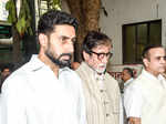 Photos of Krishna Raj Kapoor's funeral