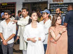 Photos of Krishna Raj Kapoor's funeral