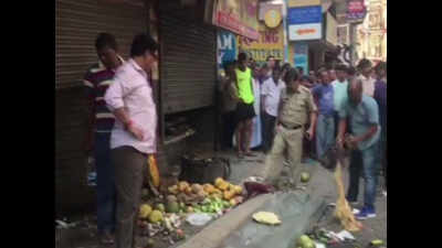 One killed, nine injured in blast in Kolkata suburbs