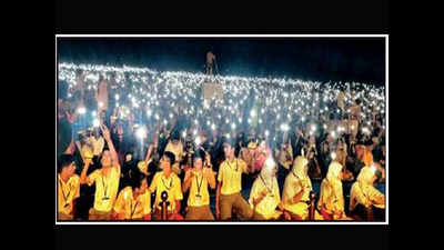 Schoolchildren create over 5,000 solar lamps at IIT-B, light up record books