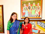 Maneka Gandhi and Nayanaa Kanodia 