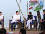 Rakesh Kapoor, Prannoy Roy, Amitabh Bachchan and Vikram Chandra