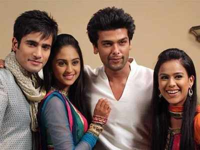 Karan Tacker and Krystle D'Souza's show Ek Hazaaron Mein Meri Behna Hai completes 7 years; actor gets nostalgic