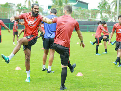 Kerala Blasters hold aces against Mumbai City