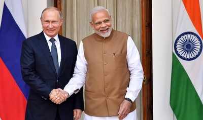 India inks $5.43 billion deal to buy S-400 Triumf missiles from Russia