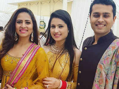 Sargun Mehta wishes her brother and sister-in-law anniversary with a sweet post