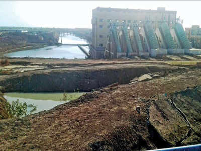 70crore litres Narmada water goes waste