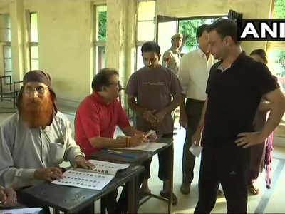 Jammu & Kashmir civic polls: Voting starts on dull note