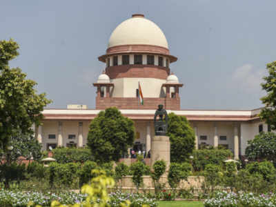 Congress using forged papers to scandalise us, EC tells SC