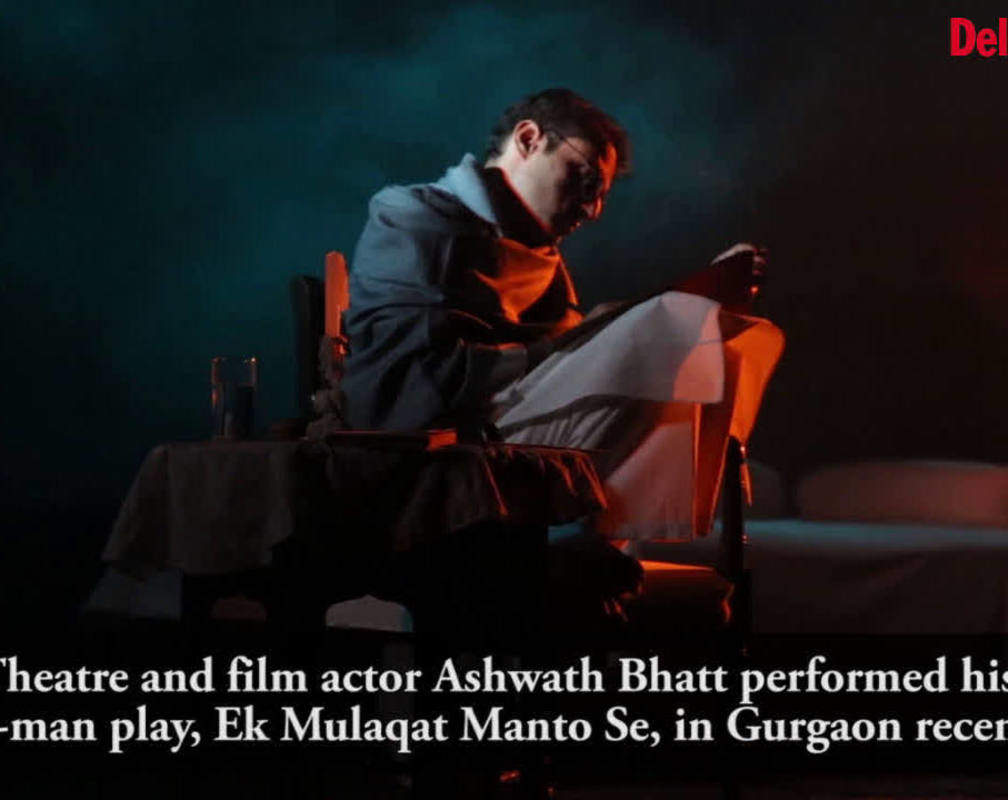 
Ashwath Bhatt performs 'Ek Mulaqat Manto Se' in Gurgaon
