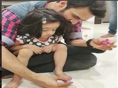 Bhushan Pradhan’s picture with his niece Akira is simply too cute for words