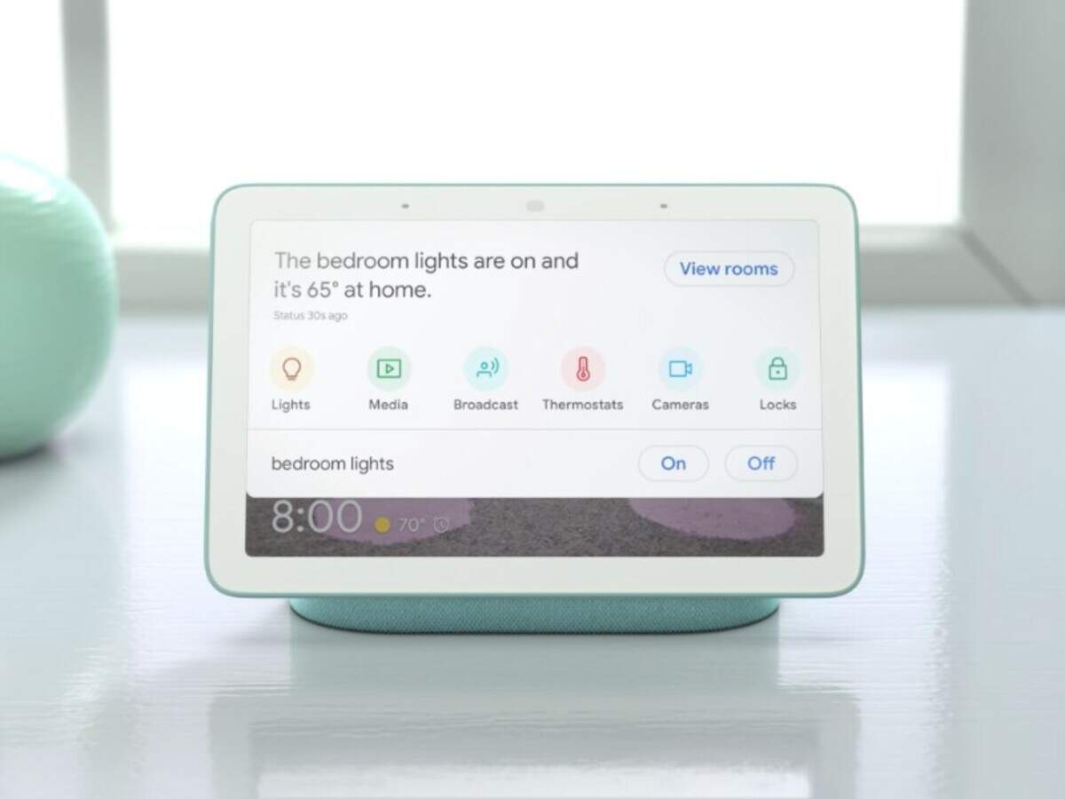google home hub with iphone