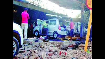 Craters, potholes burn hole in commuters' pocket in city