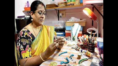 Nine days of Navratri celebrations a boost for small-time businesses