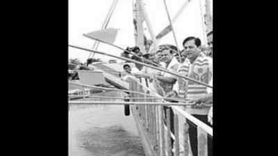 CM Sarbananda Sonowal flags off Majuli-Neematighat RoRo ferry service