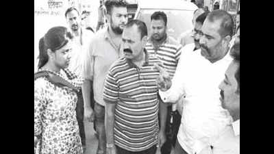 Jalandhar MLA snubs MC official publicly for carrying out demolition drive