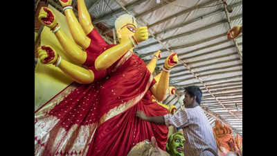 A ‘conch shell orchestra’ as city puja eyes record books