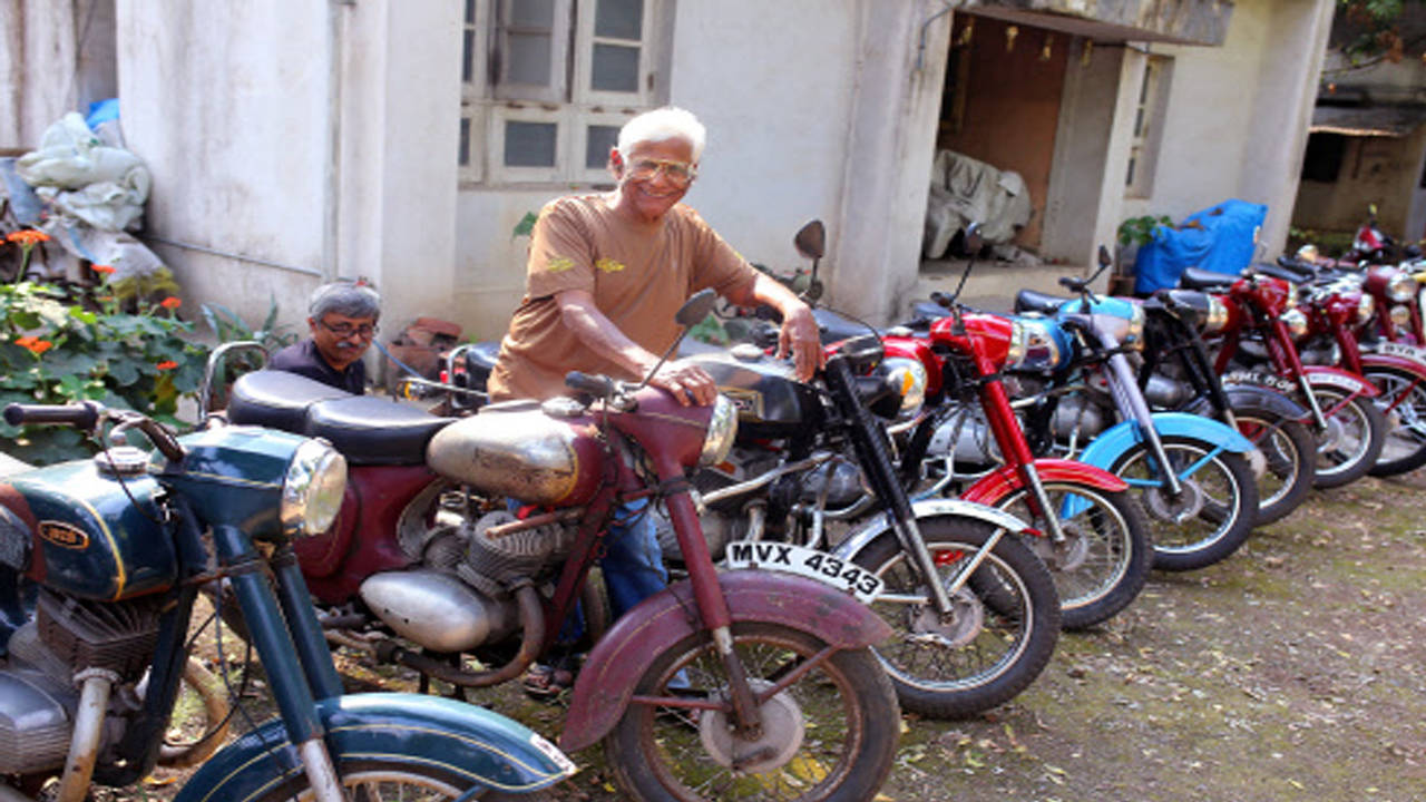 Motorcycle diaries Two men insist on keeping their bikes close to their hearts Pune News