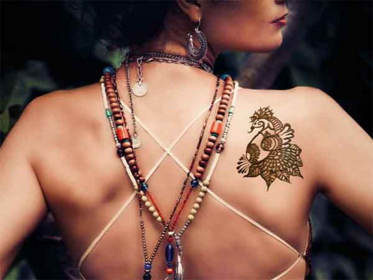 When Mumbaikars brought sexy 'back', for Navratri! | Mumbai News - Times of India When Mumbaikars brought sexy 'back', for Navratri! | Mumbai News - Times of India
