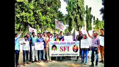 Students protest against Bamu PET mismanagement