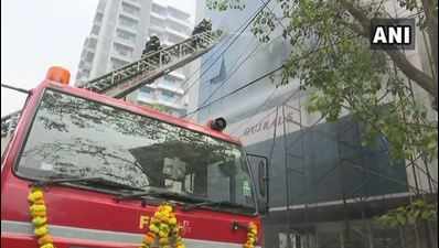 Fire breaks out in Mumbai's Santacruz building