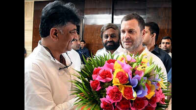 DK Shivakumar apologises over Lingayat issue