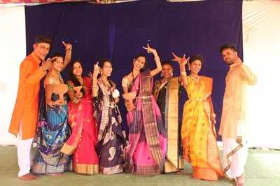 Outstation students celebrate Durga Puja festivities in Nagpur
