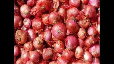 Onion prices on rise in Delhi wholesale markets