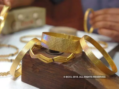 Gold prices remain up on festive buying, positive global leads