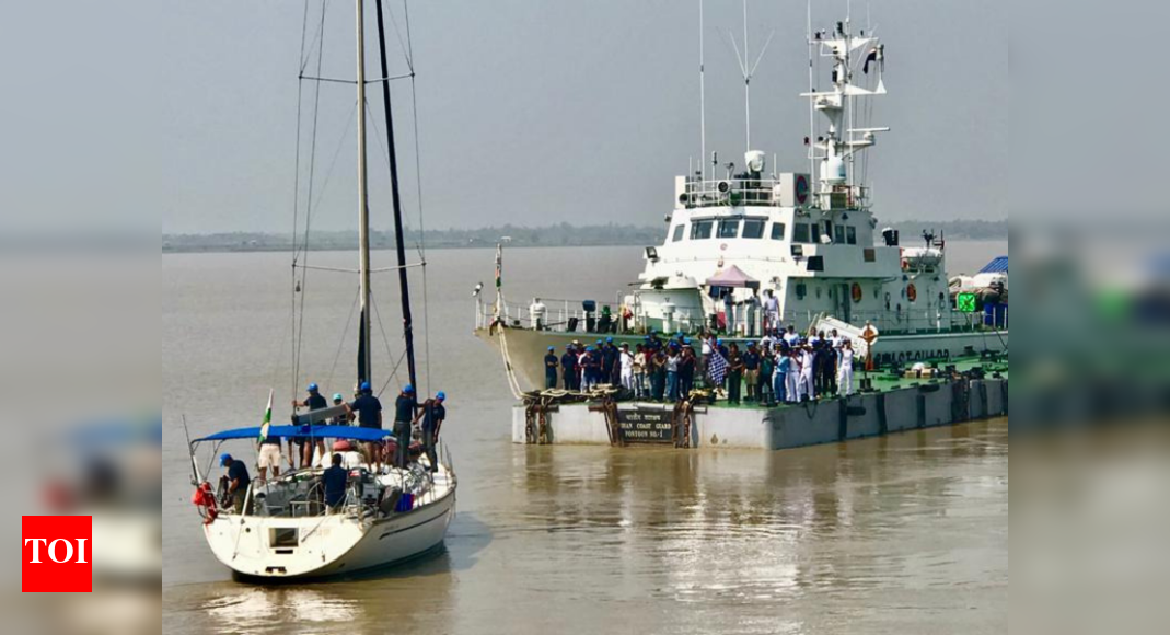 Indian Army undertakes sailing expedition India News Times of India