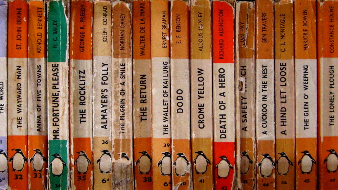 VINTAGE PENGUIN Classics Books Black Spines , set of 4