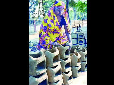 Muslim women make ‘chullahs’ for devotees | Patna News - Times of India
