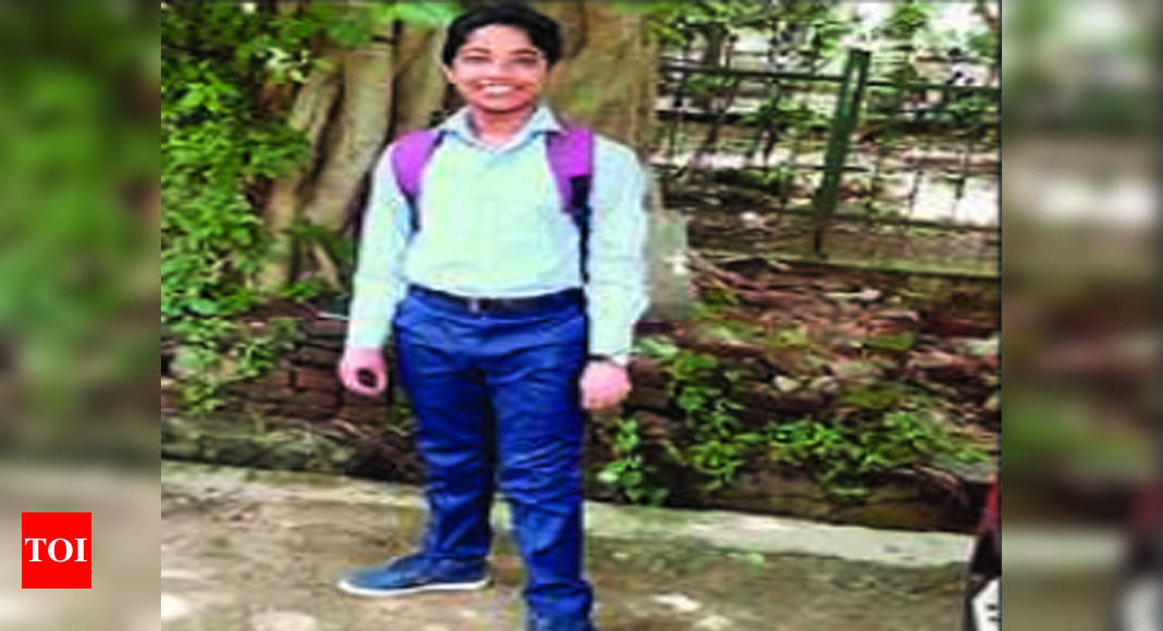 Youth who lost arms in freak accident bags seat in top college | Bhubaneswar News - Times of India