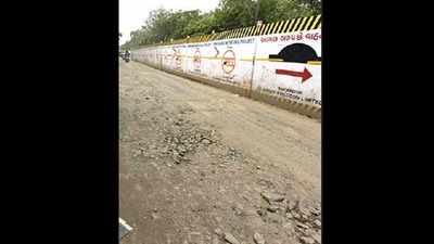 Civic body road panel chief unhappy with roads!