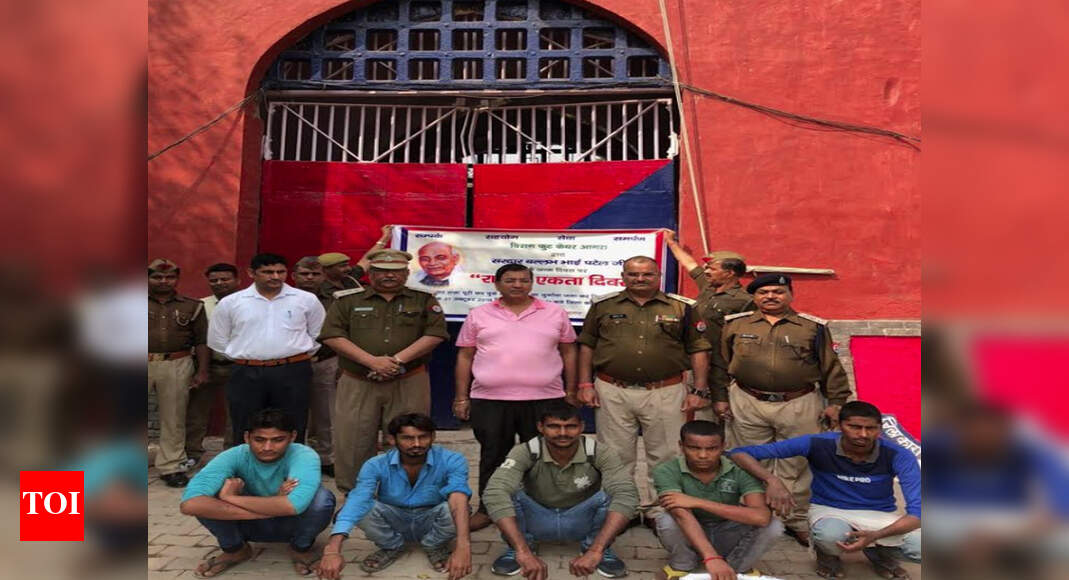 Agra district jail releases 5 inmates on National Unity Day Agra News