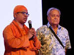 Swami Sarvapremananda and Soumitra Chatterjee 