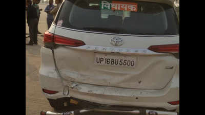 UP: 4 booked for attempt to murder after BJP MLA's SUV hit from behind on Yamuna Expressway