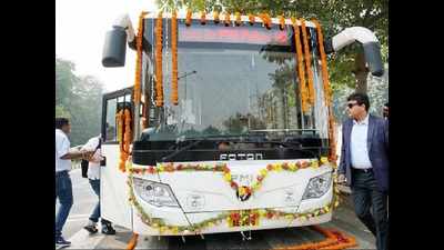 Government test-runs electric bus for 2019 induction