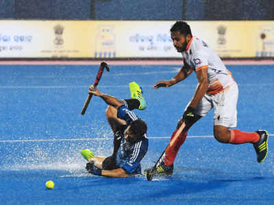 Come 2024, hockey will not be played on water-based turf, says CEO