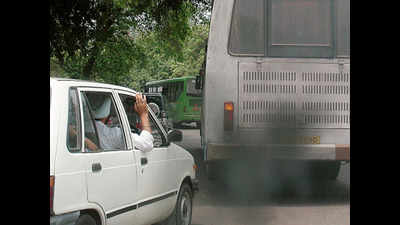 20,000 polluting vehicles fined in Delhi in less than a month