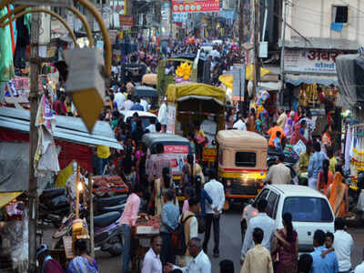 Kolhapur: Traders still await happy Diwali as e-commerce sites impact business | Kolhapur News ...