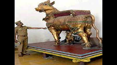 7ft-tall nandi, 5 antiques tumble out of businessman closet