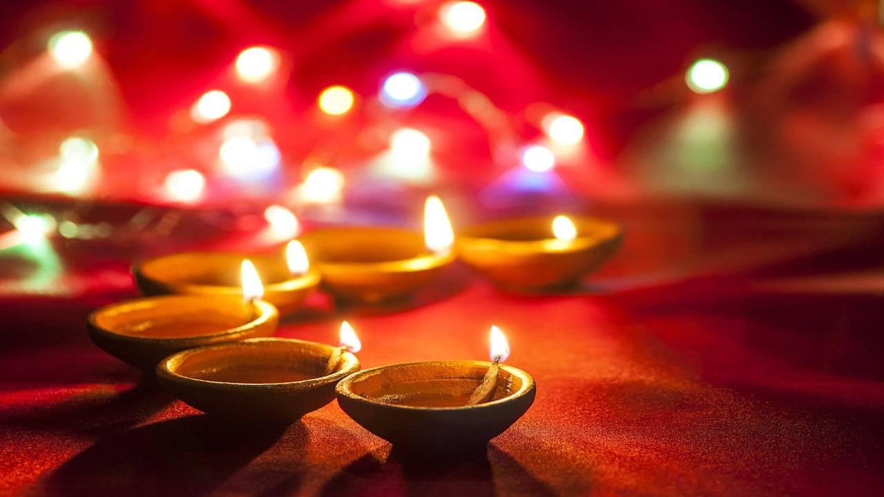 Image of Diwali Pataka .-DZ382270-Picxy