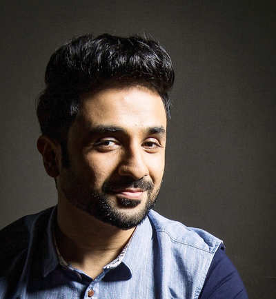 Vir Das accuses Prague cafe of racism, owner offers apology