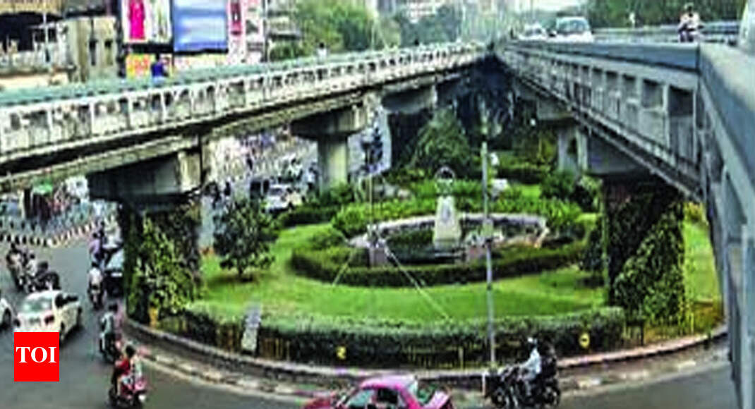 Athwagate traffic island: New design may ease traffic flow | Surat News ...