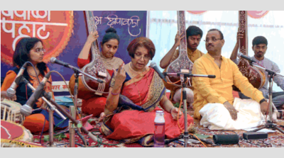 Aurangabadkars tune into morning ragas at Diwali pahat concert